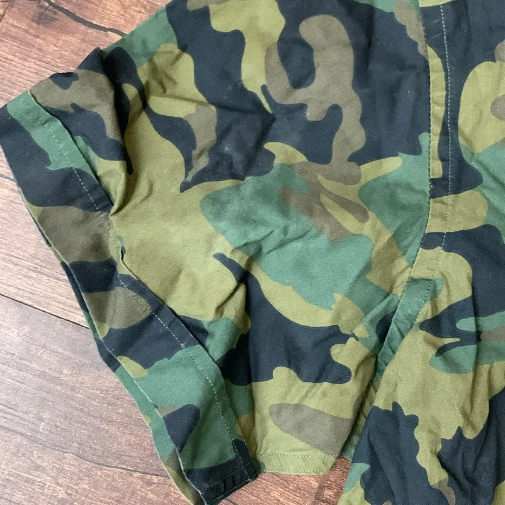 Men’s Banana Republic camo button down